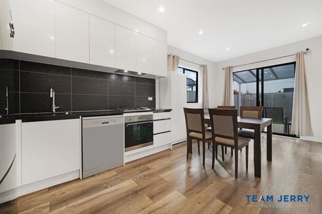 Photo of property in 35 Tumu Road, Papakura, 2110