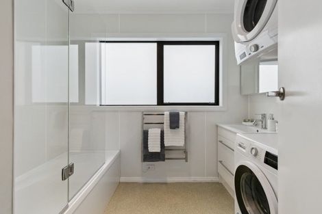 Photo of property in 17a Govind Grove, Ngaio, Wellington, 6035