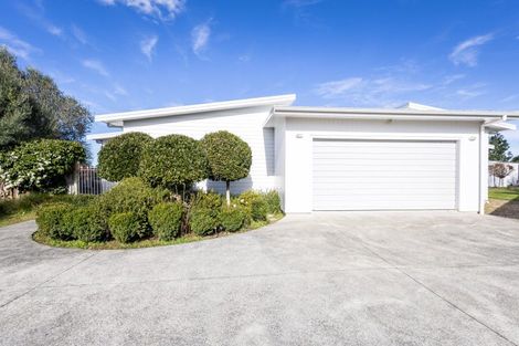 Photo of property in 16 Riverglen Road, Waipu, 0510