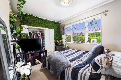 Photo of property in 56 Beulah Avenue, Rothesay Bay, Auckland, 0630