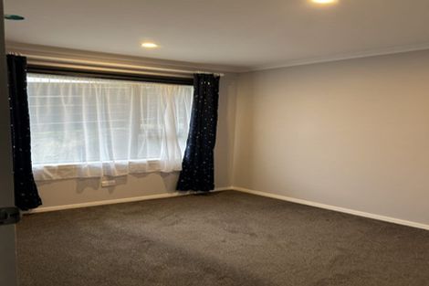 Photo of property in 5 Colorado Grove, Brooklyn, Wellington, 6021