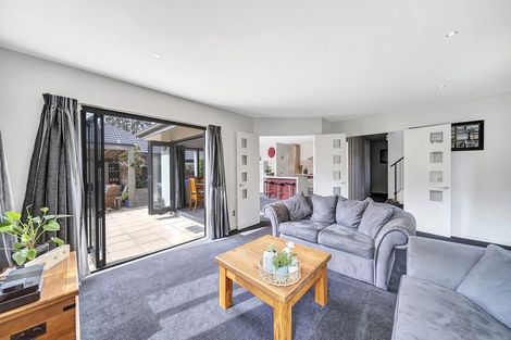 Photo of property in 2a Westburn Terrace, Burnside, Christchurch, 8041