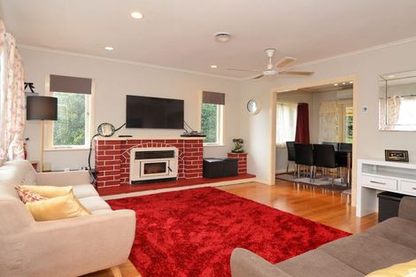 Photo of property in 27 Moire Road, Massey, Auckland, 0614