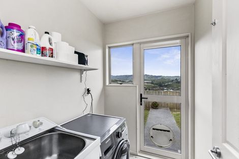 Photo of property in 24 Waverton Terrace, Churton Park, Wellington, 6037