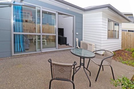 Photo of property in 4/5 Jones Crescent, Melville, Hamilton, 3206