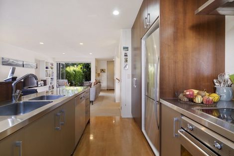 Photo of property in Habitat Apartments, 6/31 Byron Avenue, Takapuna, Auckland, 0622