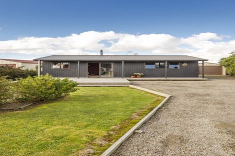 Photo of property in 16 Wear Street, Rongotea, 4476