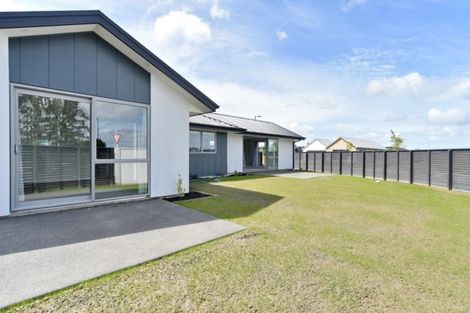 Photo of property in 36 Chatsworth Avenue, Rangiora, 7400