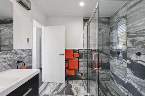 Photo of property in 172 Hendersons Line, Kelvin Grove, Palmerston North, 4470