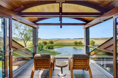 Photo of property in 42 Porterfield Road, Whitford, Howick, 2571