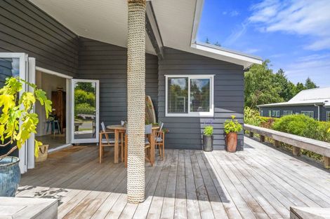 Photo of property in 1 Seagers Close, Kinloch, Taupo, 3377