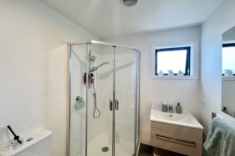 Photo of property in 1/12 Enderby Drive, Te Atatu Peninsula, Auckland, 0610