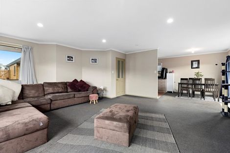 Photo of property in 177 Old Farm Road, Hamilton East, Hamilton, 3216