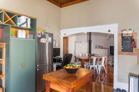 Photo of property in 2 Aerodrome Road, Dannevirke, 4972