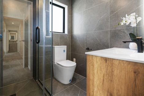 Photo of property in 6 Greenbrier Street, Westgate, 0814