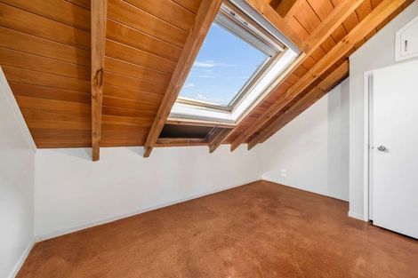 Photo of property in 46a Farquhar Road, Glendene, Auckland, 0602