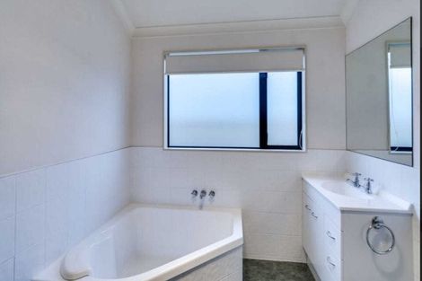 Photo of property in 142a Gloucester Street, Taradale, Napier, 4112