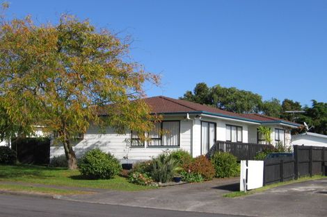 Photo of property in 37 Greenstone Place, Clover Park, Auckland, 2019