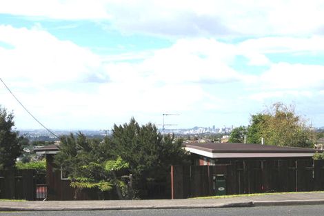 Photo of property in 101 Sunset Road, Totara Vale, Auckland, 0632