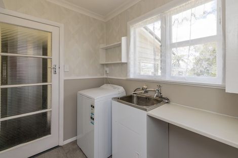 Photo of property in 335 Kawiu Road, Levin, 5510