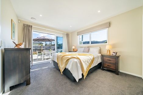 Photo of property in 6 Poulson Grove, Trentham, Upper Hutt, 5018