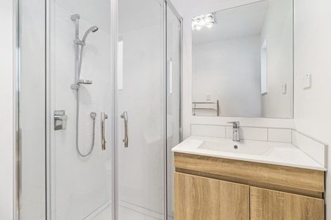 Photo of property in 13 Raupeti Lane, Henderson, Auckland, 0612