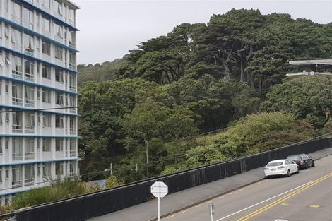 Photo of property in 6/52 Russell Terrace, Berhampore, Wellington, 6023