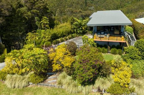 Photo of property in 33 Hihitahi Rise, Paihia, 0200