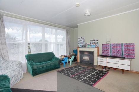 Photo of property in 18 Gordon Crescent, Marton, 4710