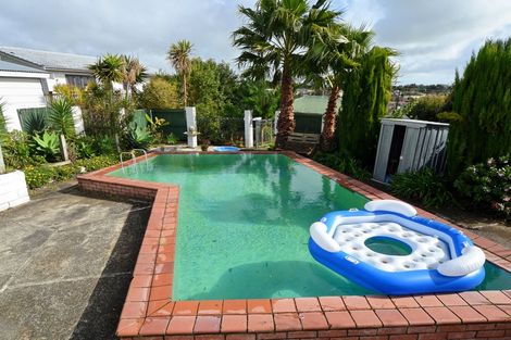Photo of property in 27 Moire Road, Massey, Auckland, 0614