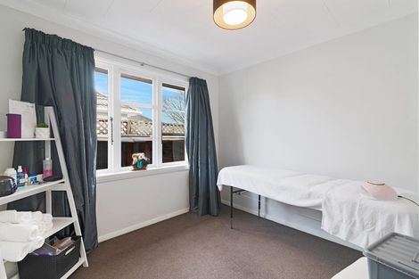 Photo of property in 210 Weston Road, St Albans, Christchurch, 8052