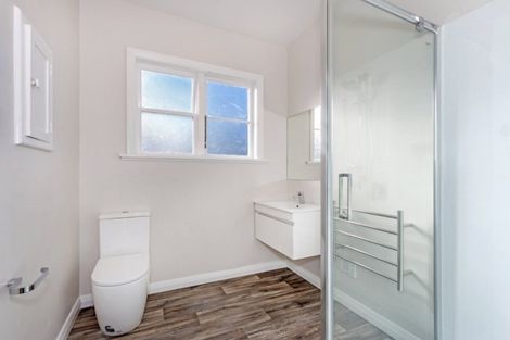 Photo of property in 17 Riley Crescent, Woolston, Christchurch, 8023