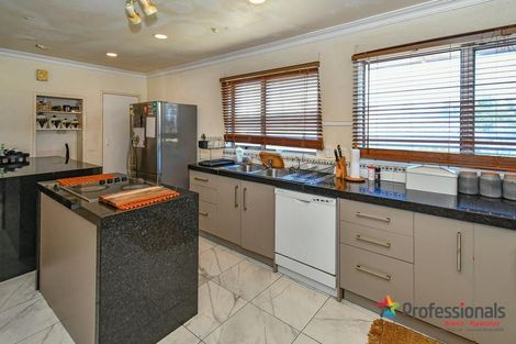 Photo of property in 10 Paul Place, Pakuranga, Auckland, 2010