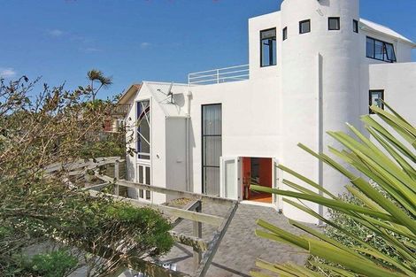 Photo of property in 80 Beacon Hill Road, Strathmore Park, Wellington, 6022