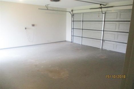 Photo of property in 28 Broadhaven Avenue, Parklands, Christchurch, 8083