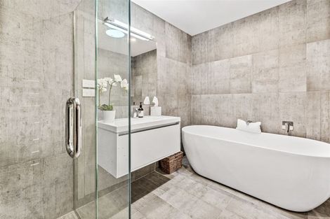 Photo of property in 6 Catalina Bay Drive, Hobsonville, Auckland, 0616