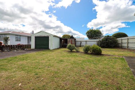Photo of property in 2 Claudius Street, Dannevirke, 4930