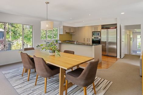 Photo of property in 25 Bemrose Place, Cockle Bay, Auckland, 2014