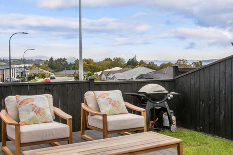 Photo of property in 91 Bert Wall Drive, Omokoroa, 3114
