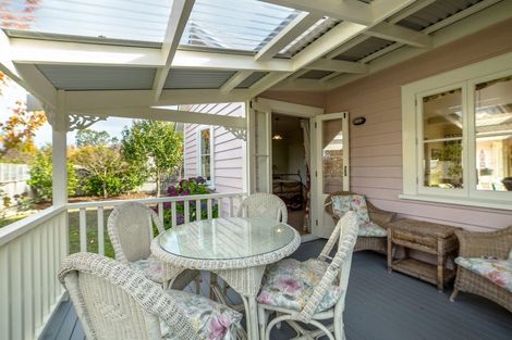 Photo of property in 10 Cotter Street, Greytown, 5712