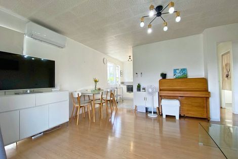 Photo of property in 22 Squirrel Lane, Browns Bay, Auckland, 0630