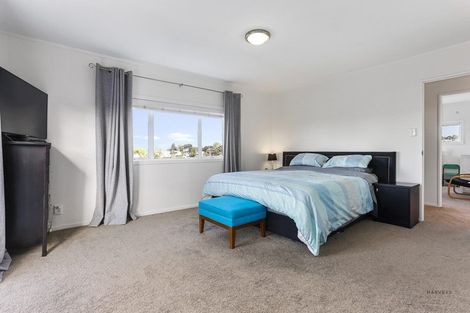 Photo of property in 301b Glengarry Road, Glen Eden, Auckland, 0602