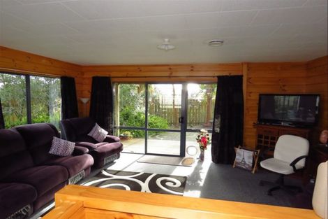 Photo of property in 31 Ngahue Crescent, Carters Beach, Westport, 7825