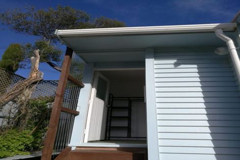 Photo of property in 104 Parkvale Road, Karori, Wellington, 6012