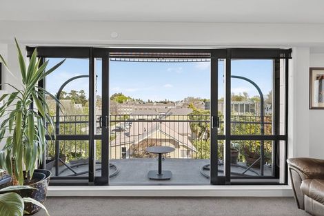 Photo of property in Gloucester Towers, 15/28 Gloucester Street, Christchurch Central, Christchurch, 8013