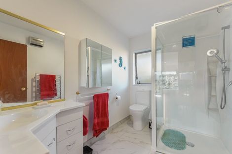 Photo of property in 19 Stead Crescent, Stoke, Nelson, 7011