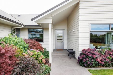 Photo of property in 20 Loveston Lane, Kelvin Grove, Palmerston North, 4470