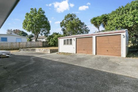 Photo of property in 6 Pureora Place, Clendon Park, Auckland, 2103