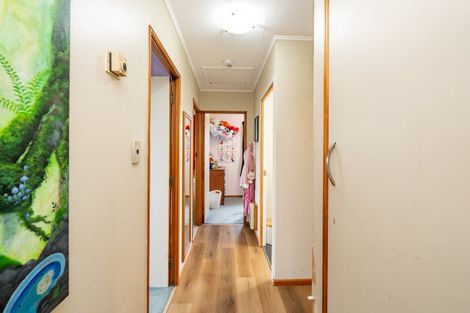Photo of property in 73 Dunbeath Crescent, Kew, Invercargill, 9812