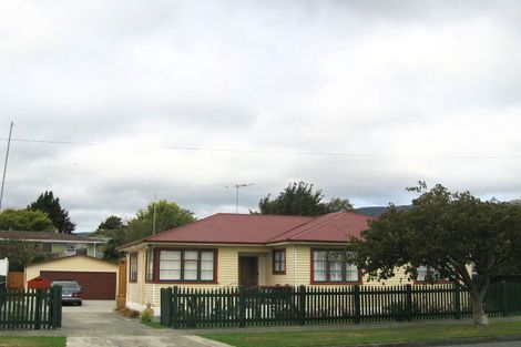 Photo of property in 20 Henry Street, Ebdentown, Upper Hutt, 5018